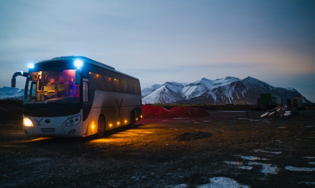Αποζημιώσεις από 2.400 ευρώ έως 3.600 ευρώ για τα τουριστικά λεωφορεία